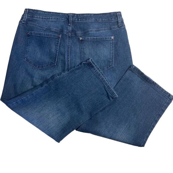 Blue - Picture 2 of 11